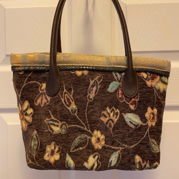 Brown Floral Tapestry type Handbag - Picture 1 of 3